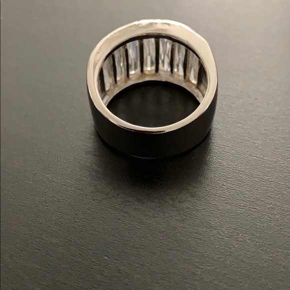 Silver Ring - Picture 5 of 6